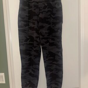 Athleta Black and Gray Camo Jogger Sweatpants